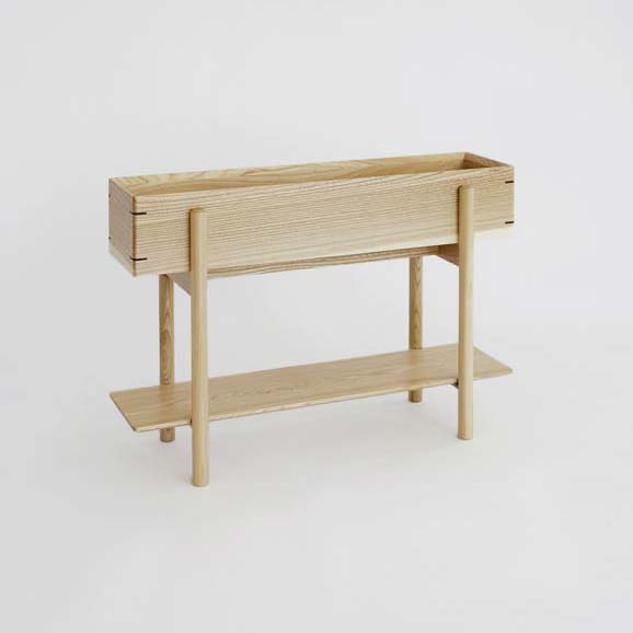 PLANTER STAND