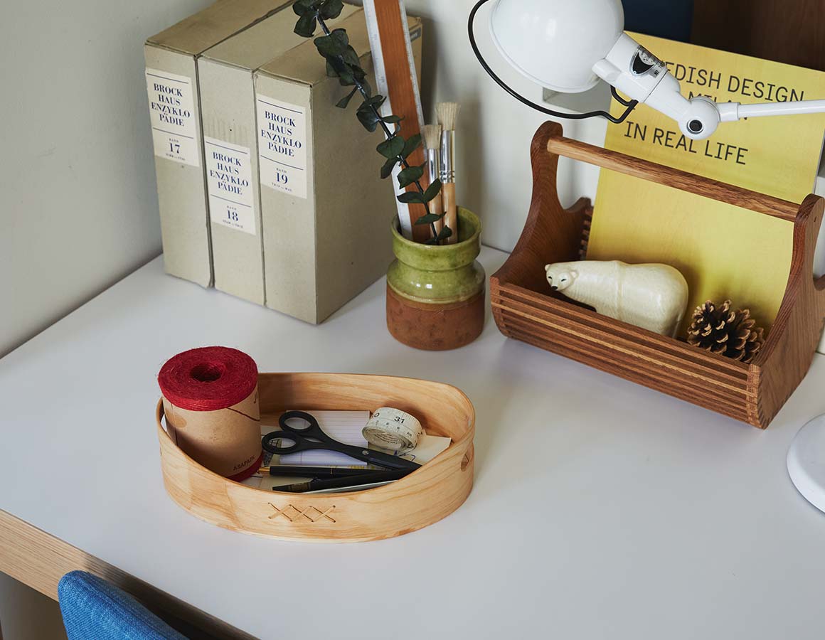 スエーデン製 曲げ木のトレー