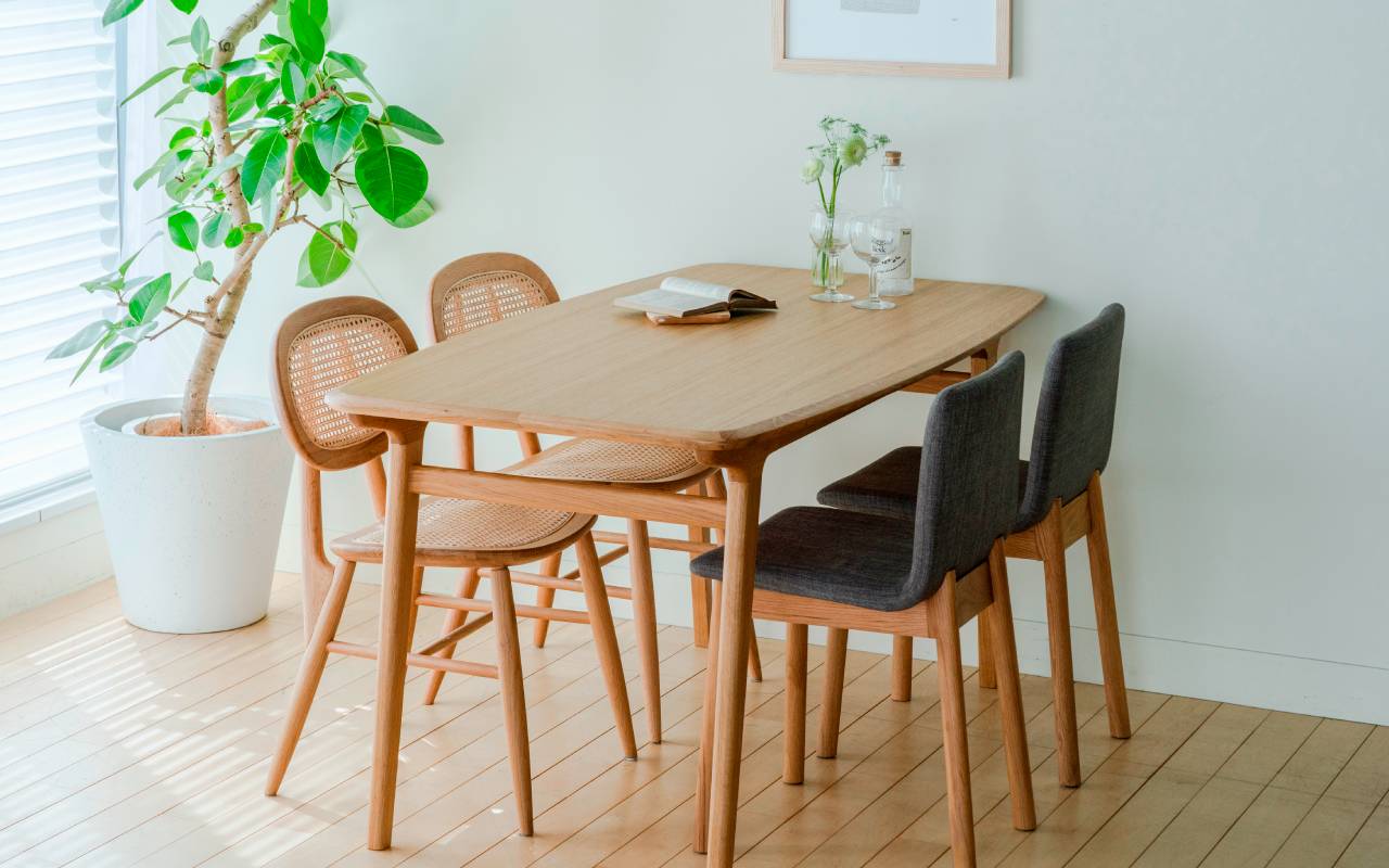 IKI DINING TABLE ｜ダイニングテーブル｜IDEE SHOP Online