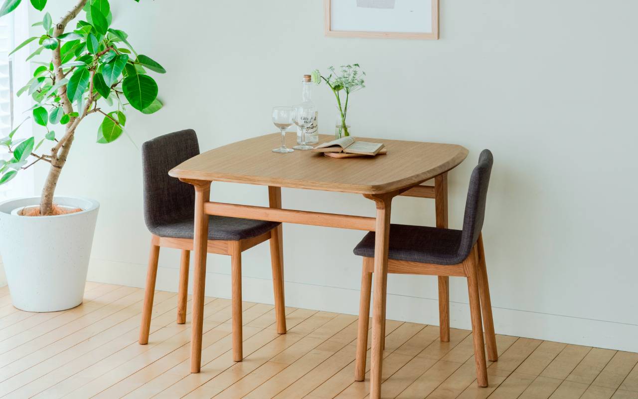 IKI DINING TABLE 900｜ダイニングテーブル｜IDEE SHOP Online