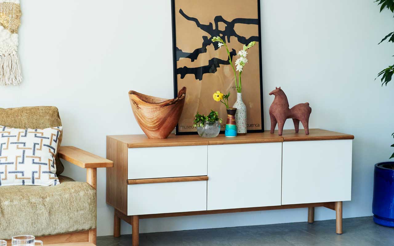 STILT SIDEBOARD L White｜TVボード・サイドボード｜IDEE SHOP Online