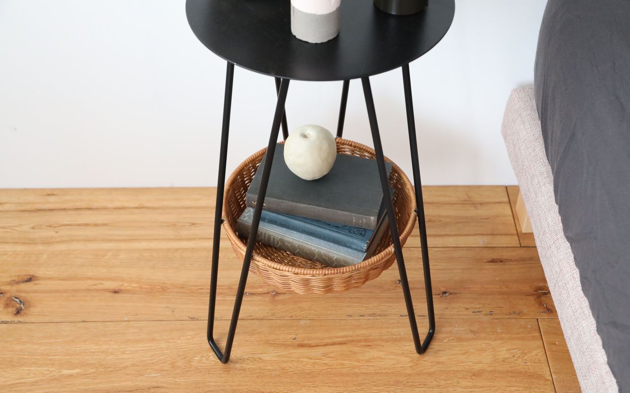 WALLABY SIDE TABLE Black｜サイドテーブル｜IDEE SHOP Online
