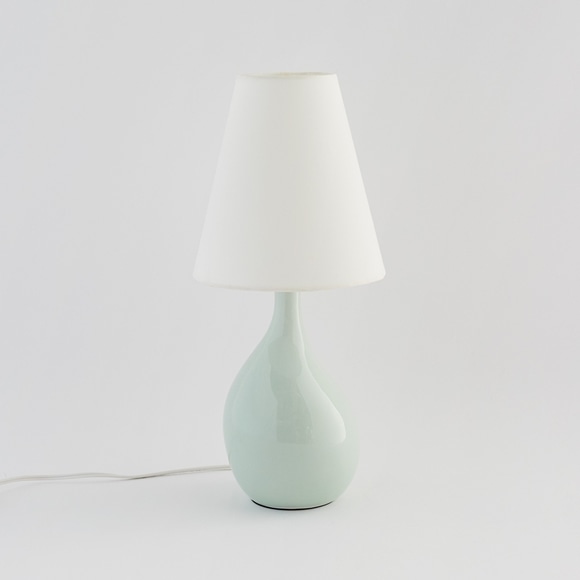 AIL VASE LAMP