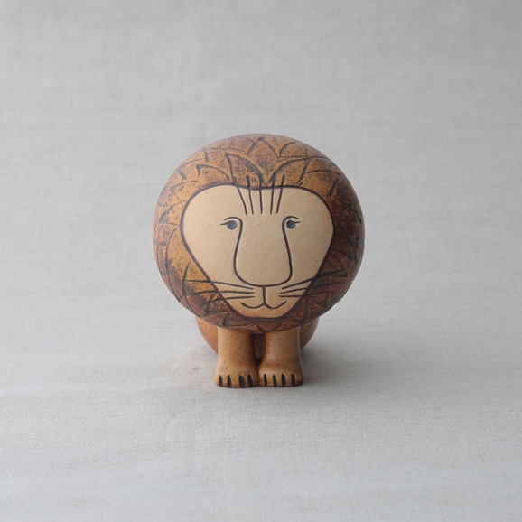 定番品】Lisa Larson Lion Medium｜陶芸・ガラス作品｜IDEE SHOP Online