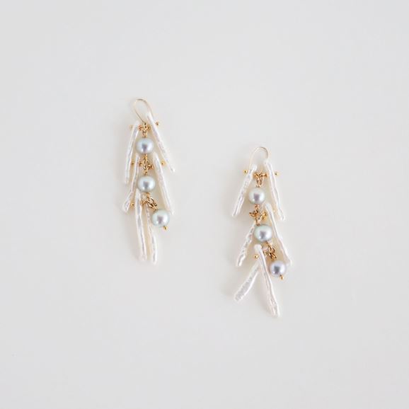 yʐ^zsai Pierce  Pearl Chandelier Gray