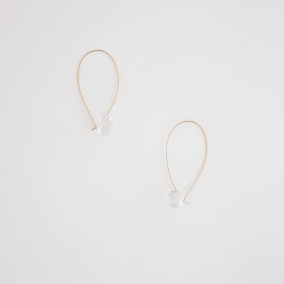 yʐ^zsai Pierce  Crystal Quartz