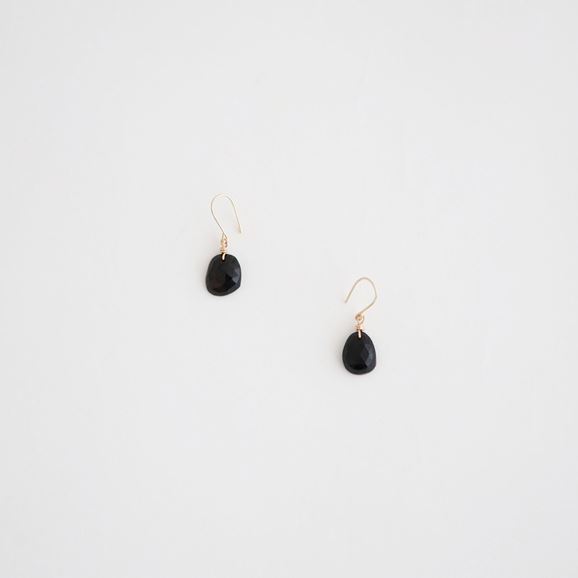 yʐ^zyZ{ؓXzP01 sai Pierce  Black Spinel