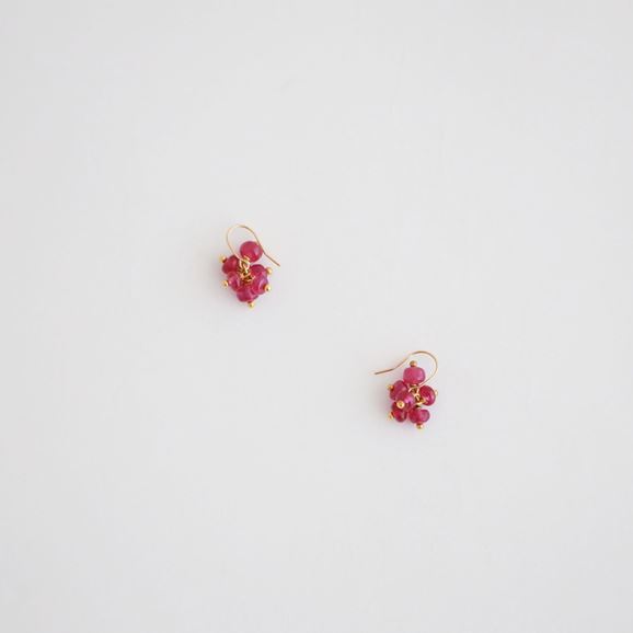 yʐ^zyZ{ؓXzP18 sai Pierce  Rubby