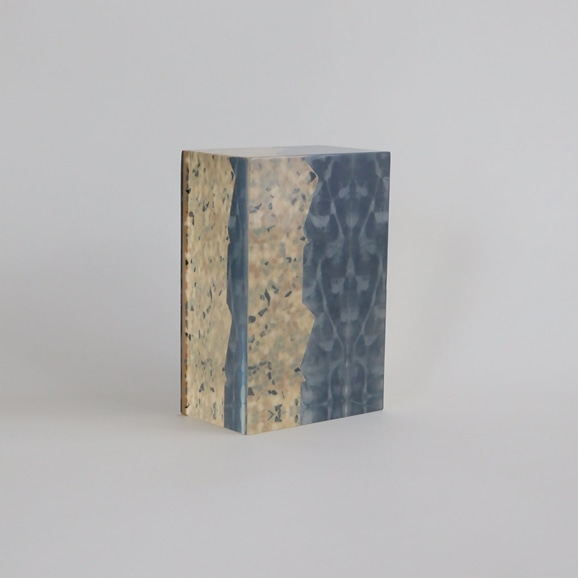 yʐ^zy_zOR uAcrylic layer object 02v