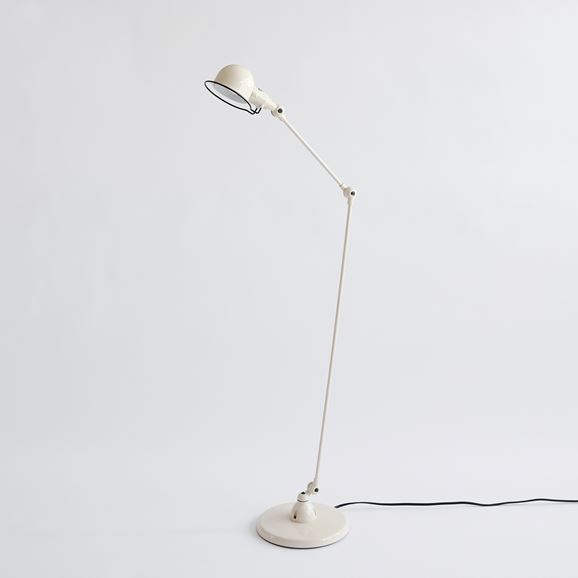 【写真】【数量限定】Jielde Signal Floor Lamp Ivory