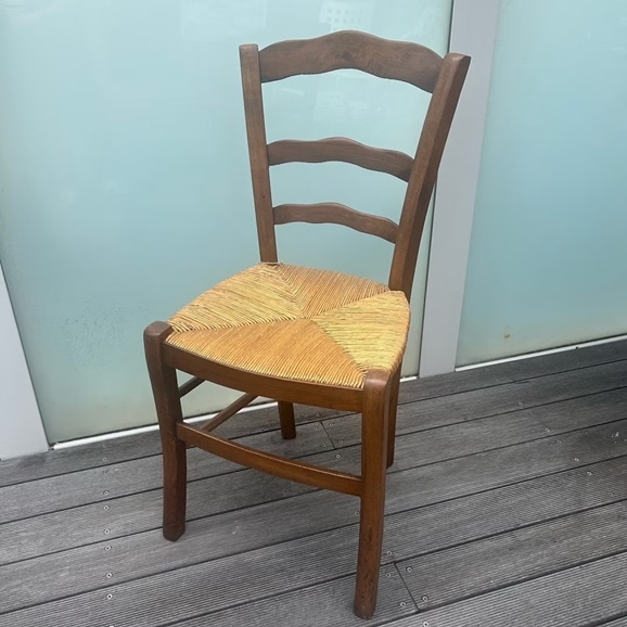 yʐ^zyRuXzVintage Chair / Spain