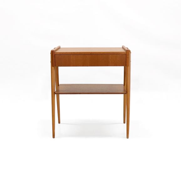 yBe[WƋz Vintage Side Table Carlstrom&CoА