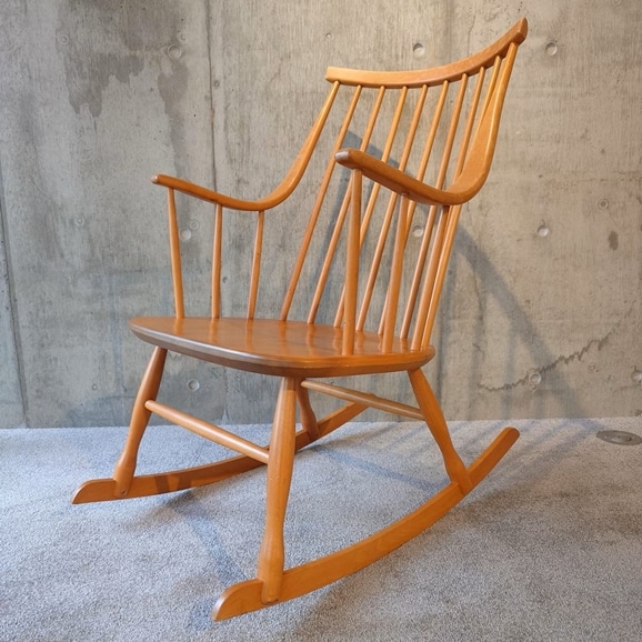 �y�ʐ^�z�y���R���u�X�zVintage Rocking Chair / Sweden