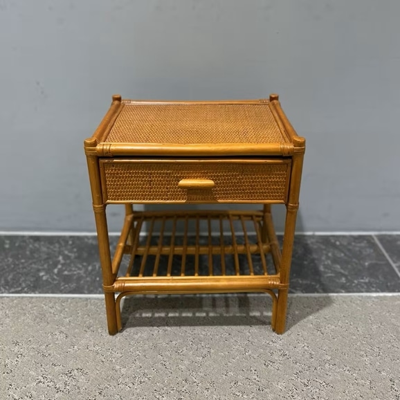 �y�ۂ̓��X�zVintage Side Table / Sweden