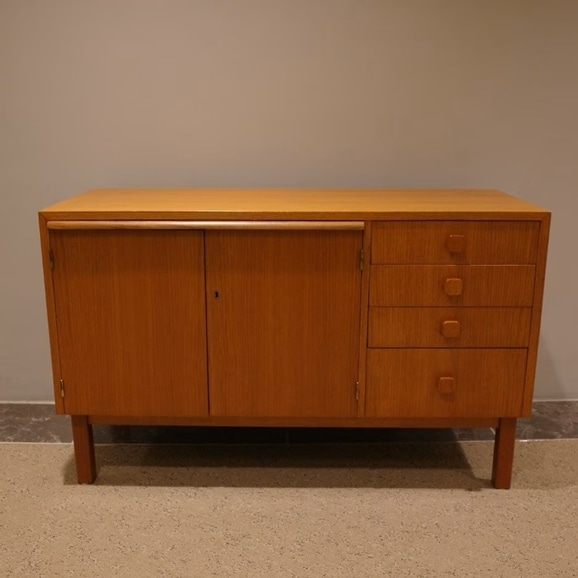 �y�ʐ^�z�y�ۂ̓��X�zVintage Side Chest  / Sweden