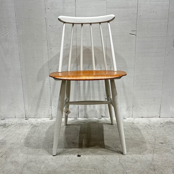 yʐ^zy{XzC}E^sI@[ Vintage Chair  / Sweden