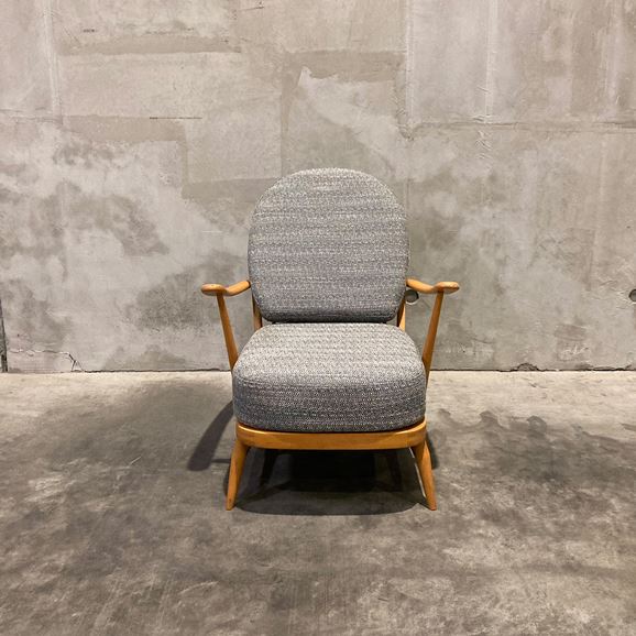 yʐ^zyBe[WƋz Vintage Vintage Sofa ERCOLА