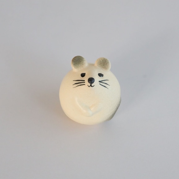 yʐ^zyԕizLisa Larson Mouse White