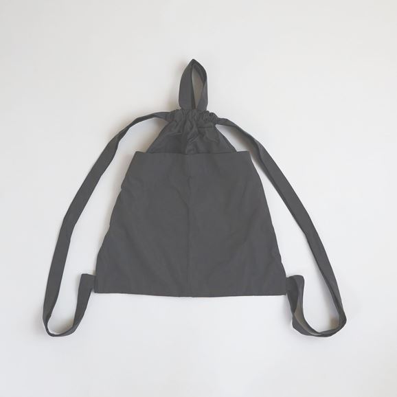 【写真】formuniform Drawstring Backpack グレー