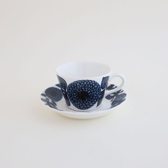 yʐ^zkVintage Stig Lindberg Bla Aster Cup & Saucer
