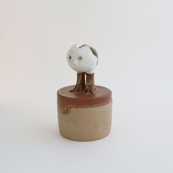 yʐ^zVintage Lisa Larson baby chick (unique piece)