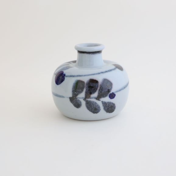 【写真】Vintage Lisa Larson vase (unique piece)
