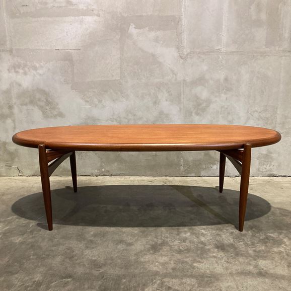 yʐ^zyBe[WƋz Vintage Low Table