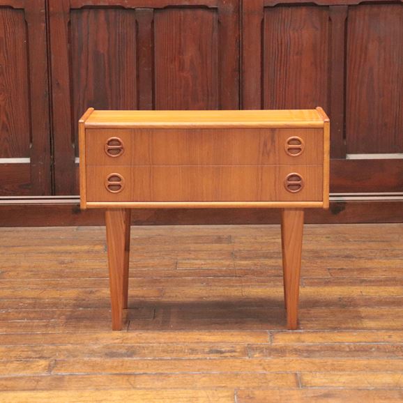 yʐ^zyBe[WƋzVintage Chest