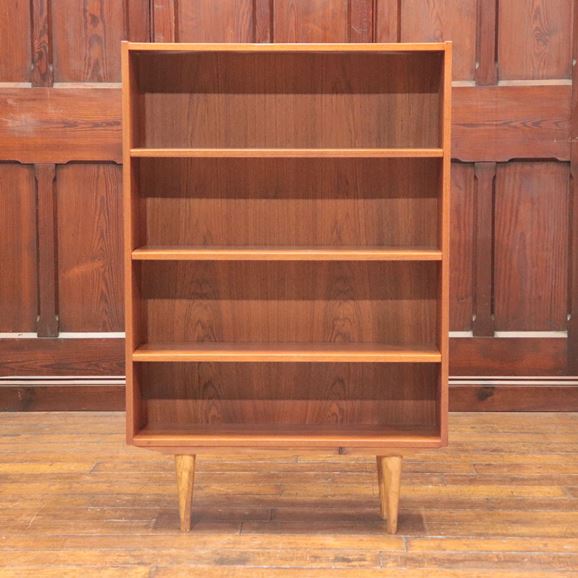 yʐ^zyBe[WƋzVintage Book Shelf