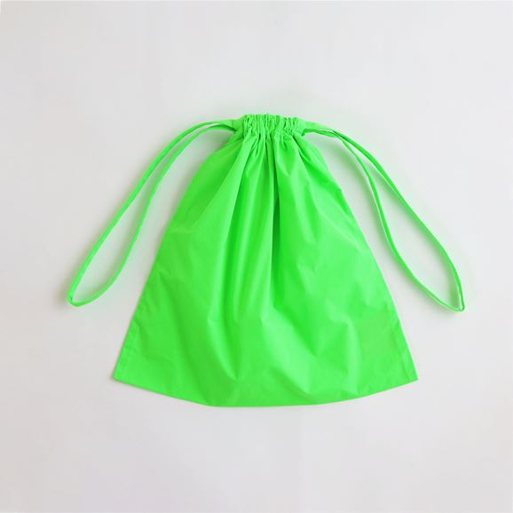 【写真】formuniform Drawstring Bag S ネオングリーン