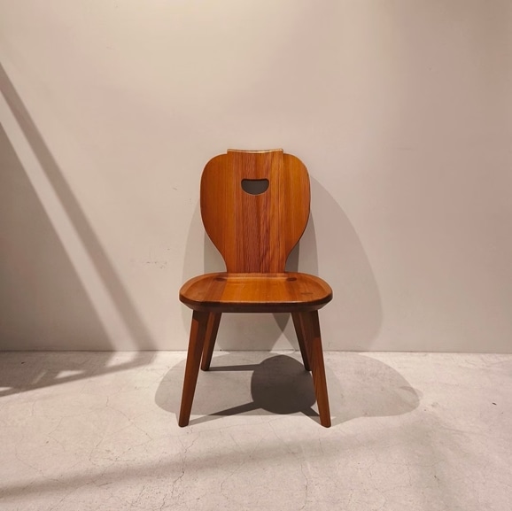 yʐ^zyǕi }{K[fYzJ[E}Xe Vintage Chair / Sweden