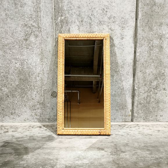 �y�ʐ^�z���y���B���e�[�W�Ƌ�z Vintage Rattan Mirror