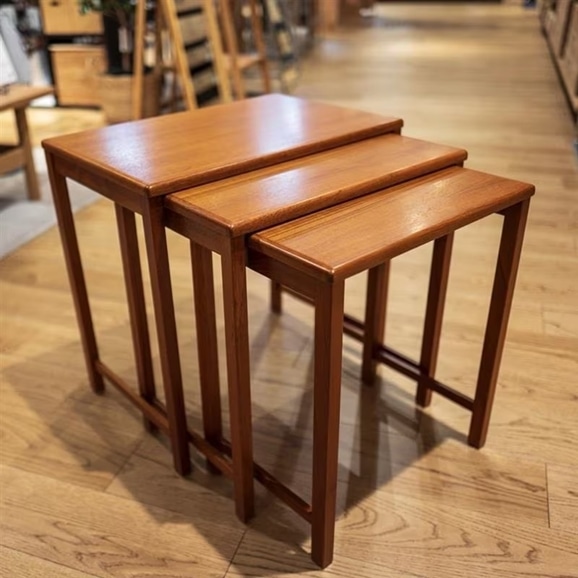 yʐ^zyǕi 쒬22zVintage Nest Table / Sweden
