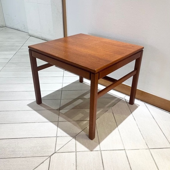 �y�ʐ^�z�y���X�zVintage Low Table  / Sweden