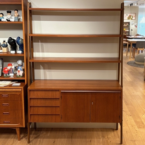 yʐ^zyVhXzVintage Book Shelf  / Sweden