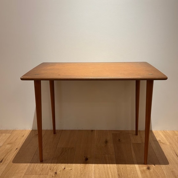 �y�ʐ^�z�y�V�h�X�zVintage Low Table / Sweden