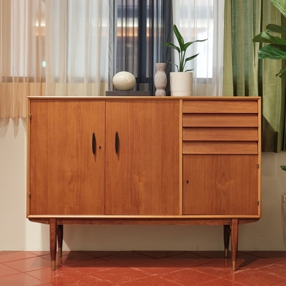 yʐ^zyZ{ؓXzVintage Side Board  / Sweden