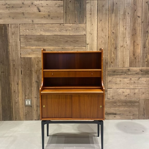 yʐ^zyǕi XzVintage Chest  / Sweden