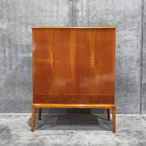 �y���B���e�[�W�Ƌ�z Vintage Bookshelf Ab Mobelnytt,Orebro�А�