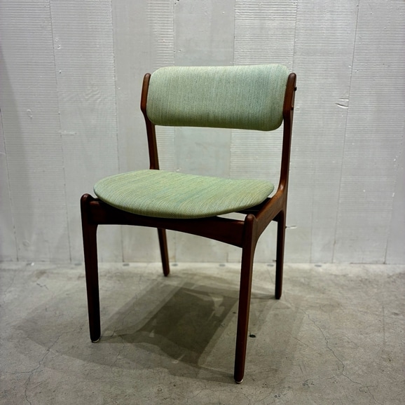 �y�ʐ^�z ���y���{���X�zVintage Chair / Denmark