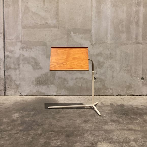 �y�ʐ^�z�y���B���e�[�W�Ƌ�z Vintage Music Stand