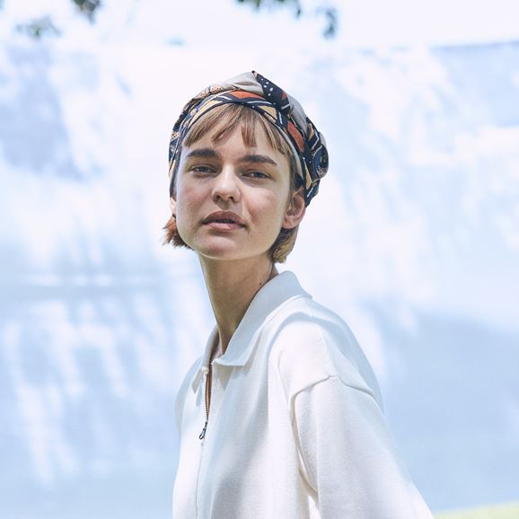 �y�ʐ^�zchisaki Sumi �u���E�� �x�[�V�b�N×�O���[�W��