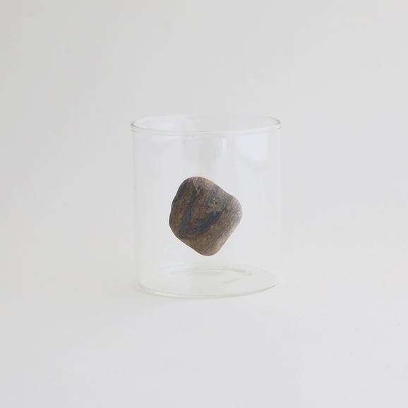 yʐ^zy_z OR ufloating stone Wv