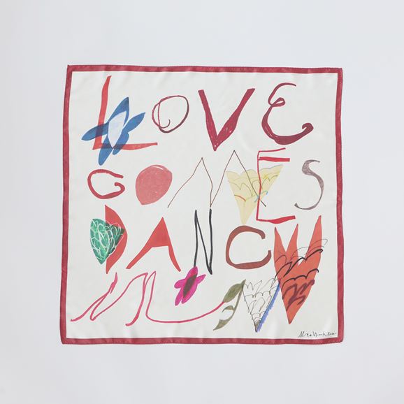�y�ʐ^�zMao Yoshino �X�J�[�t Love Comes Dancing