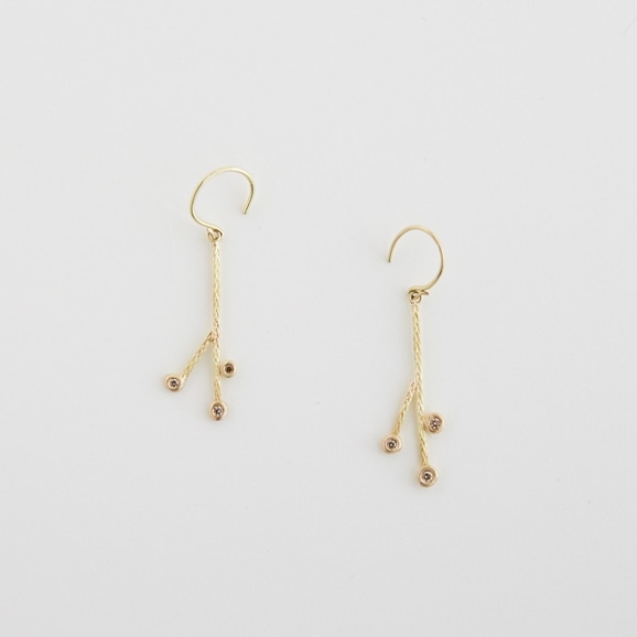 yʐ^zsai Pierce Brown Diamond