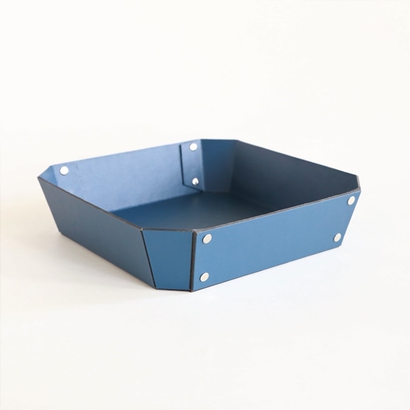 yʐ^z8_TRAY lCr[ M