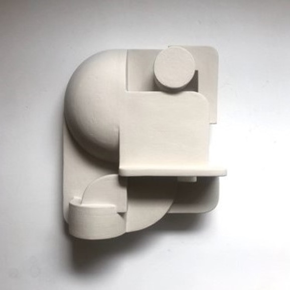 yʐ^zDerek Wilson Wall sculptures/M Pale Grey