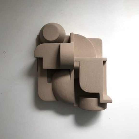 yʐ^zDerek Wilson Wall sculptures/S Dark sand