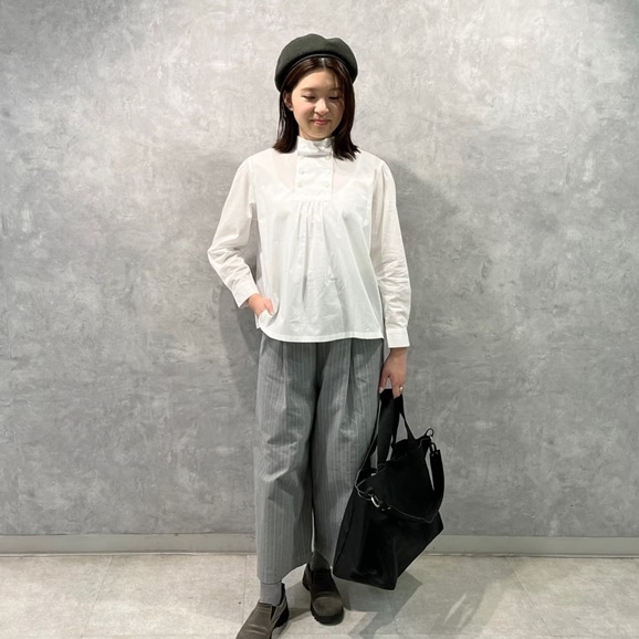 �y�ʐ^�z�y�g��164cm�zH& by POOL Stand-UP Collar Blouse Off White