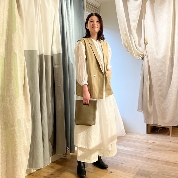 �y�ʐ^�z�y�g��164cm�zH& by POOL Sleeveless Jacket Beige